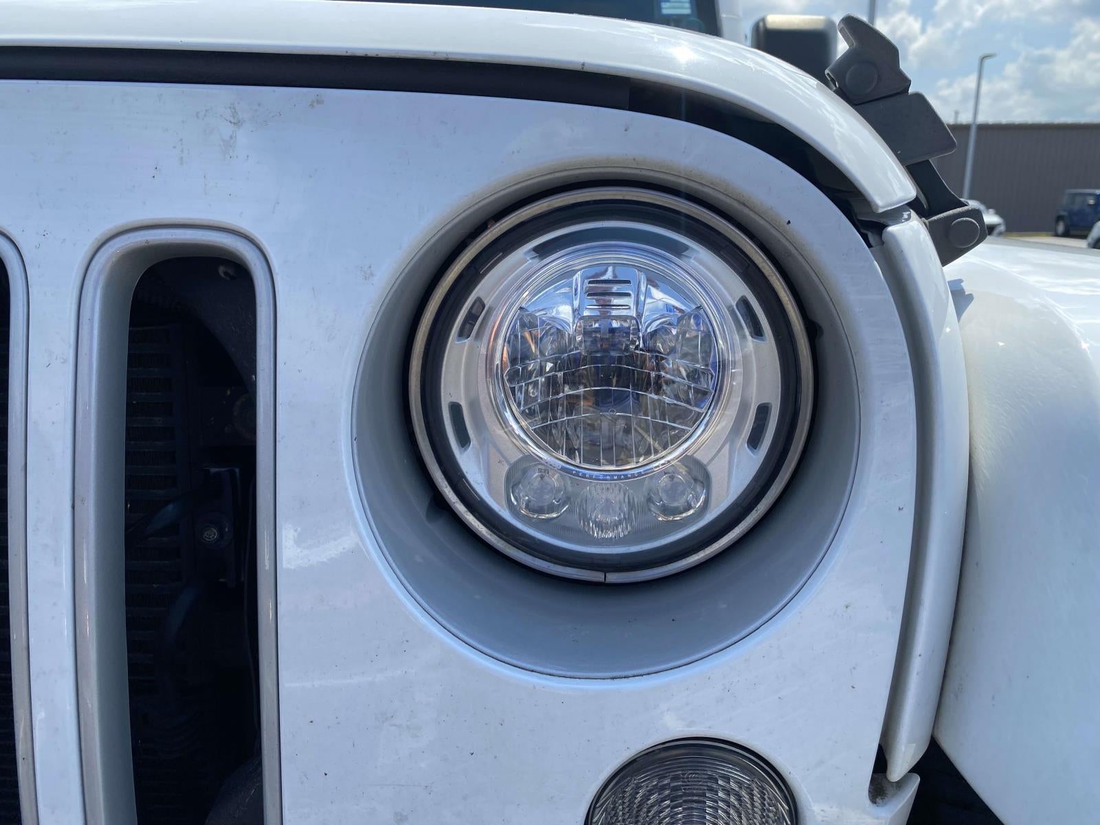 2018 Jeep Wrangler JK Sahara