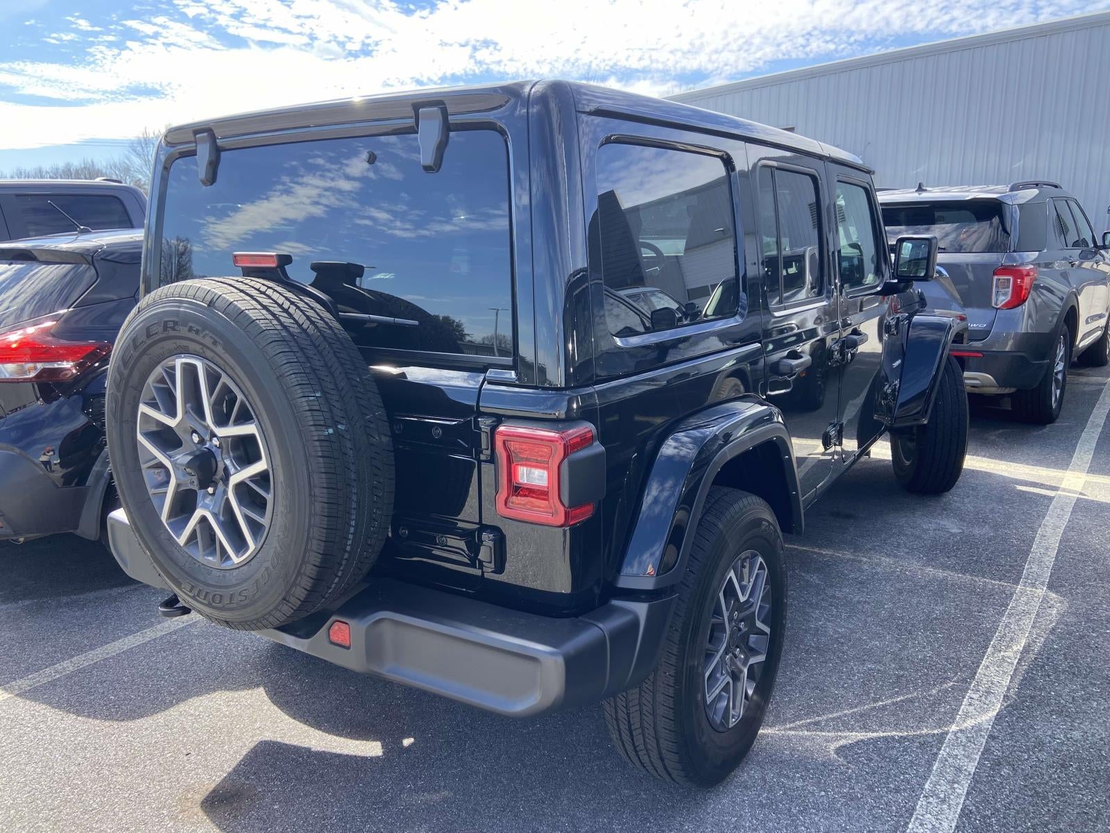 2024 Jeep Wrangler Sahara