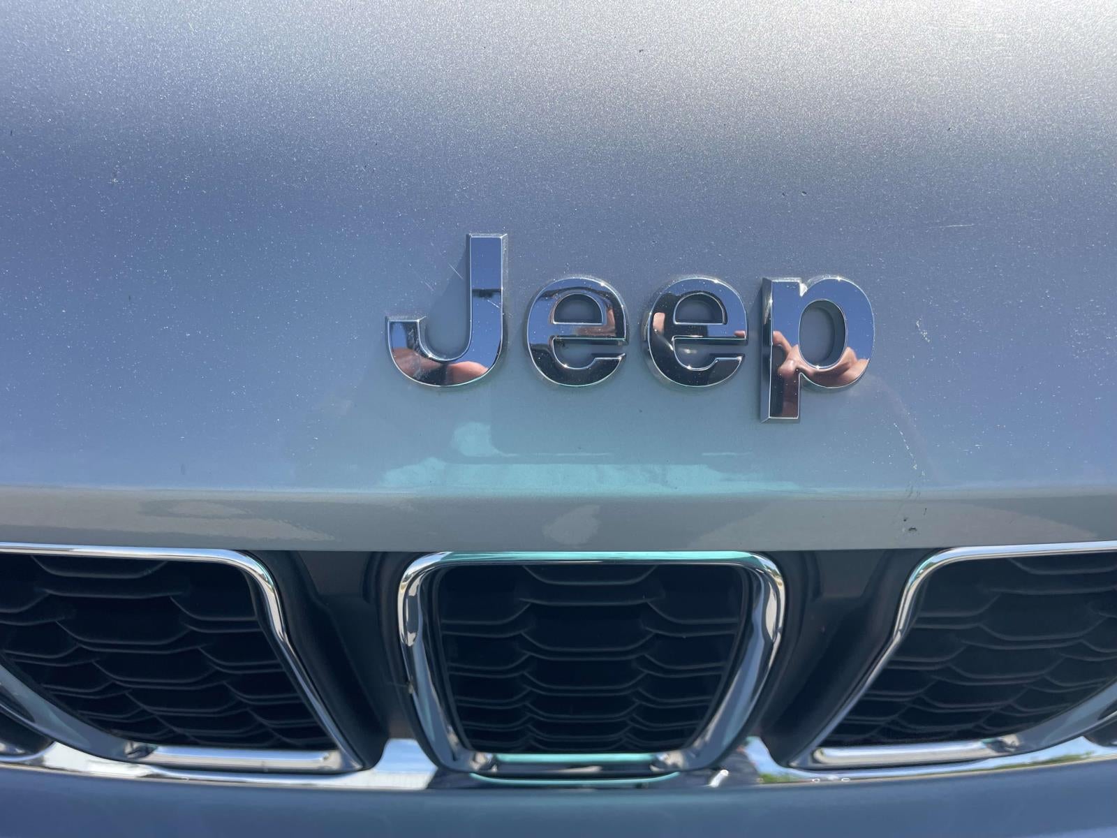 2021 Jeep Grand Cherokee L Laredo