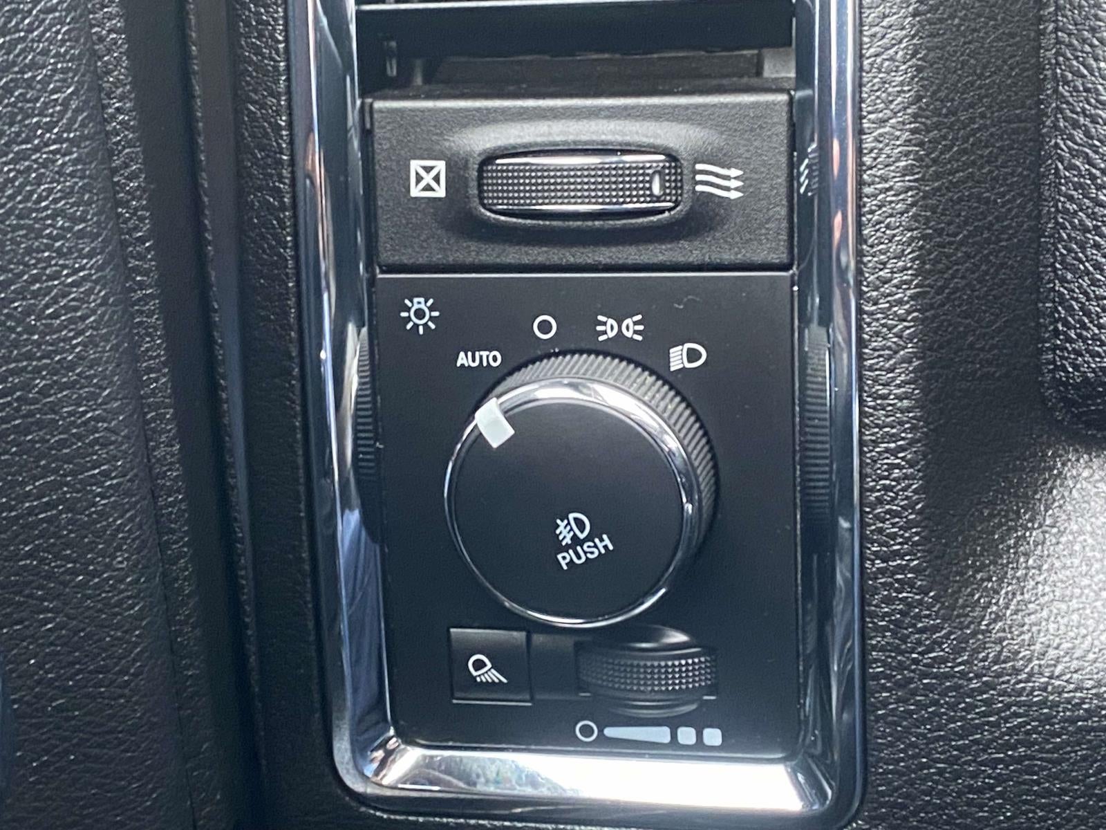 2019 RAM 1500 Classic Laramie