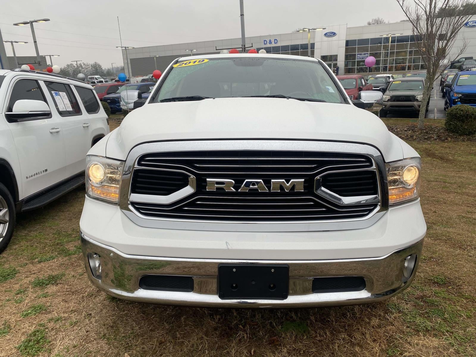 2019 RAM 1500 Classic Laramie