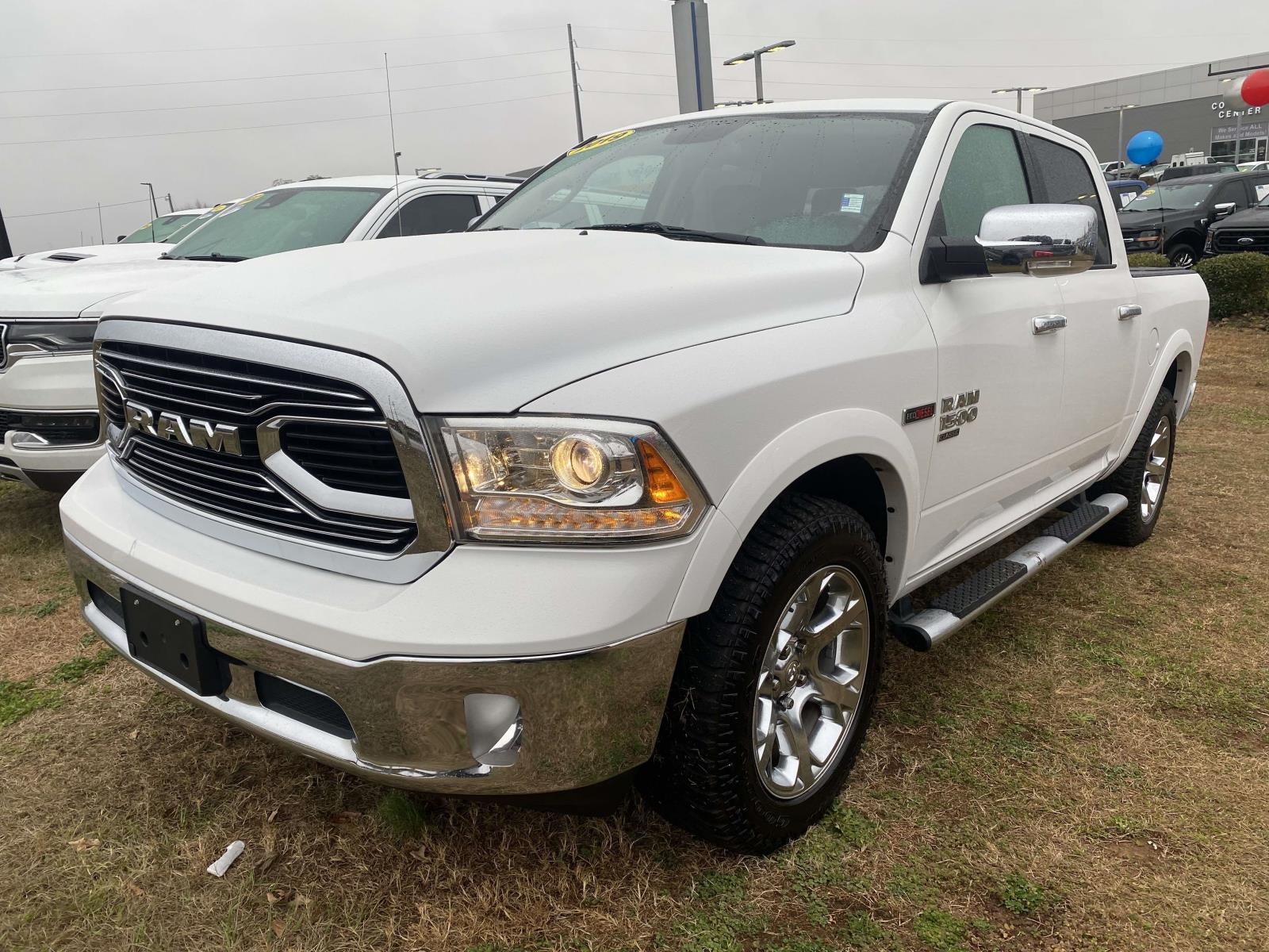 2019 RAM 1500 Classic Laramie