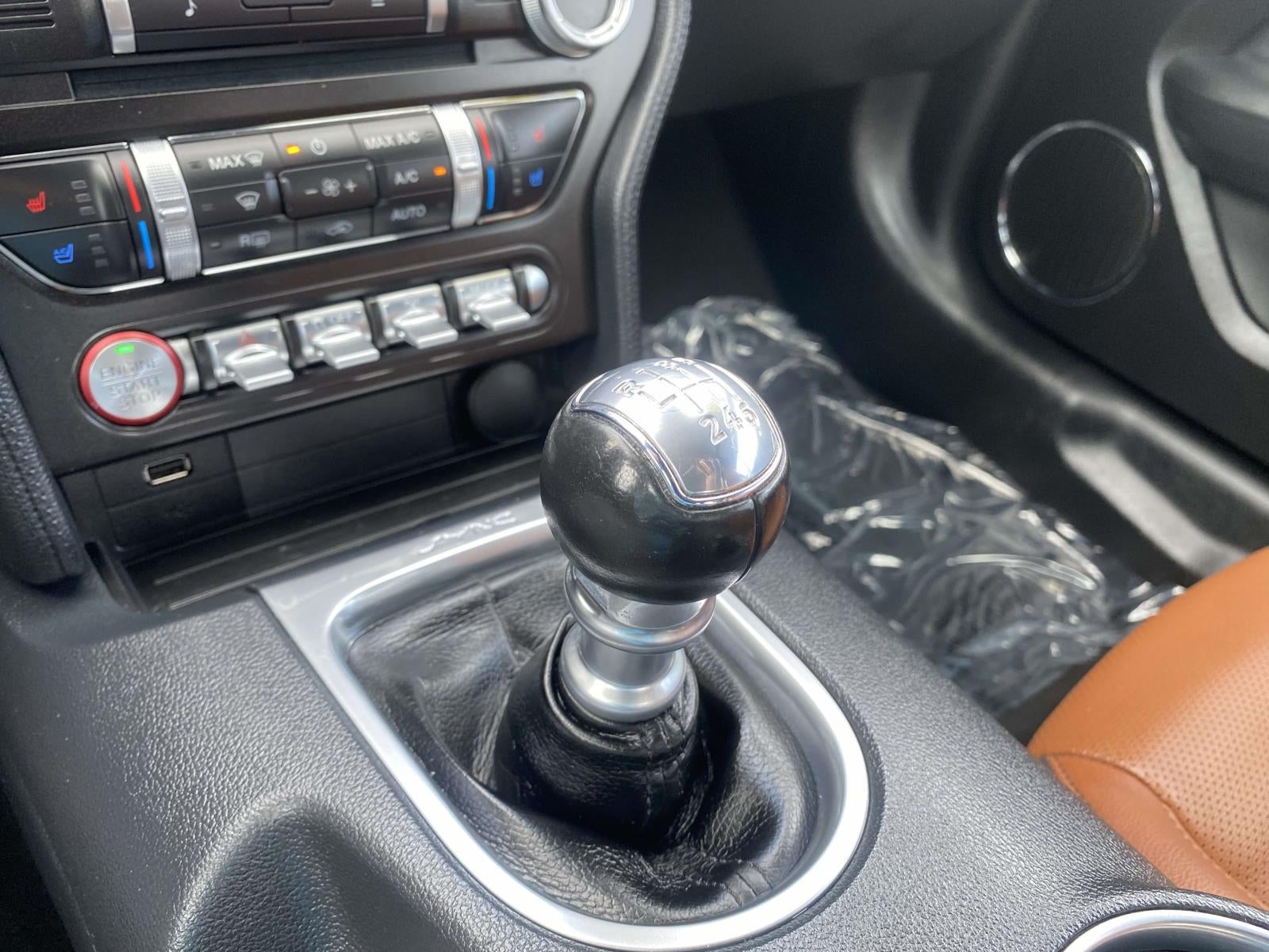 2022 Ford Mustang EcoBoost Premium