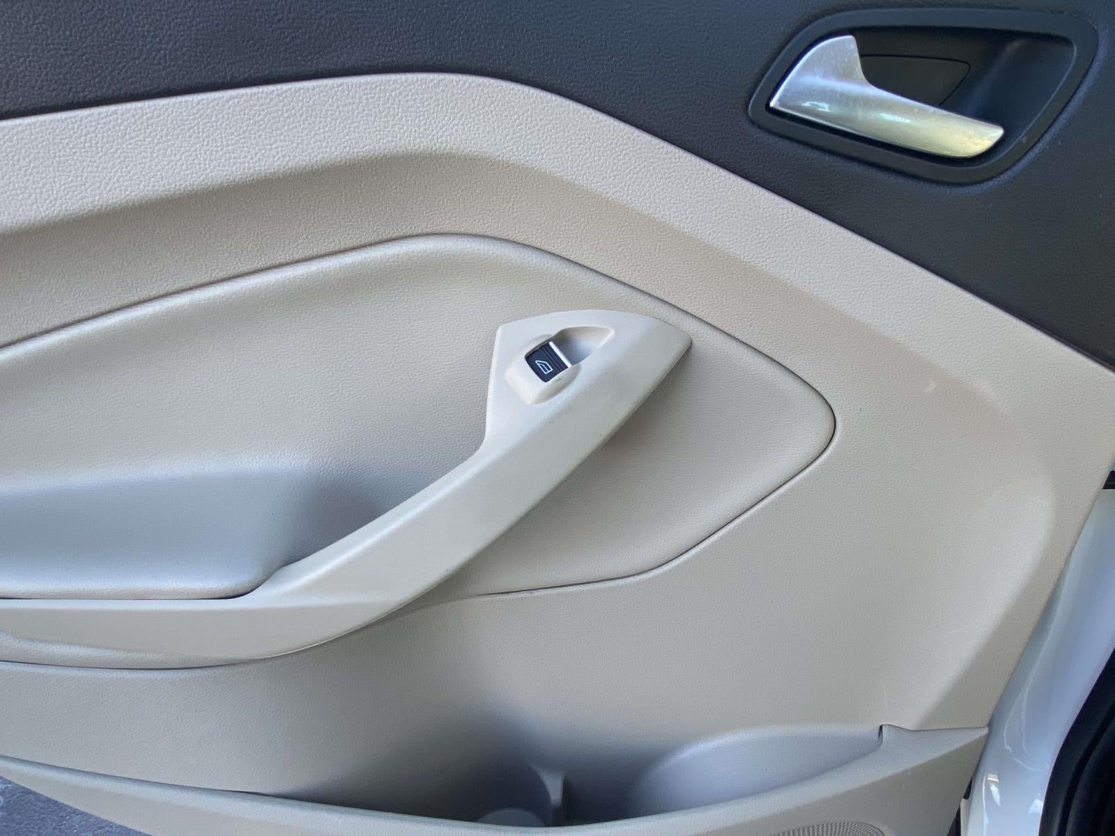 2017 Ford C-Max Hybrid SE