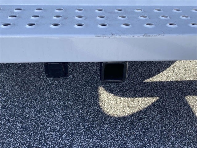 2026 Ford E-350SD Base Cutaway