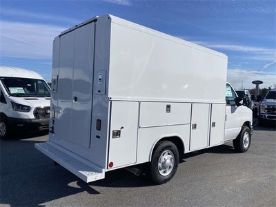 2026 Ford E-350SD Base Cutaway