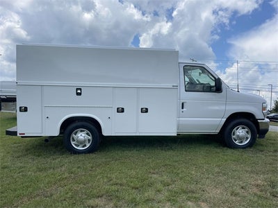 2026 Ford E-350SD Base Cutaway
