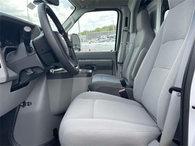 2026 Ford E-350SD Base Cutaway