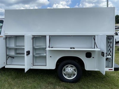 2026 Ford E-350SD Base Cutaway