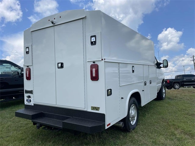 2026 Ford E-350SD Base Cutaway