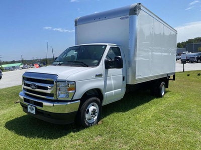 2027 Ford E-450SD Base