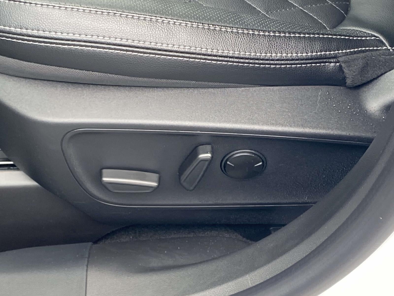 2024 Ford Escape Plug-In Hybrid Base