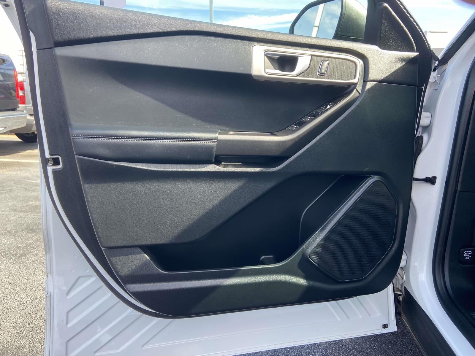 2020 Ford Explorer Base