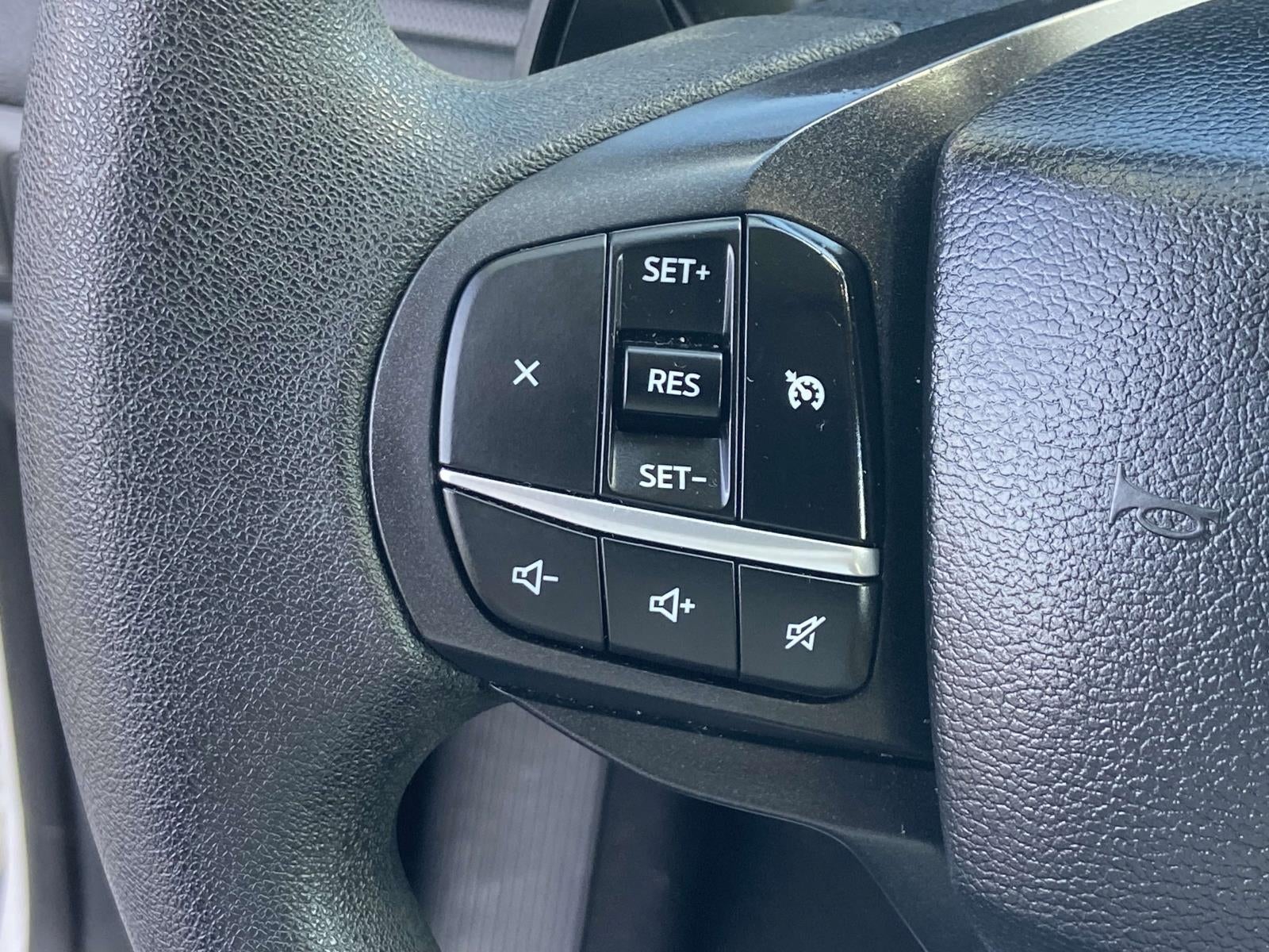 2020 Ford Explorer Base