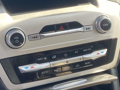 2020 Ford Explorer Base