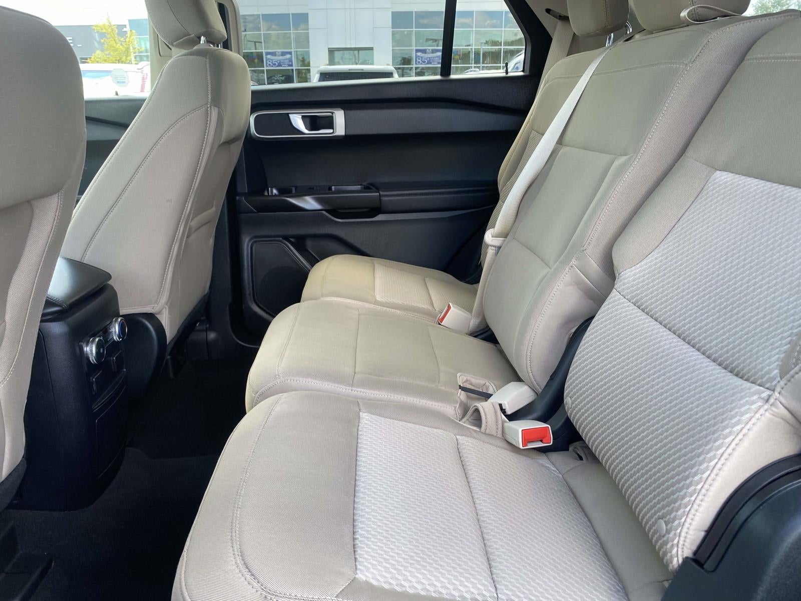 2021 Ford Explorer Base