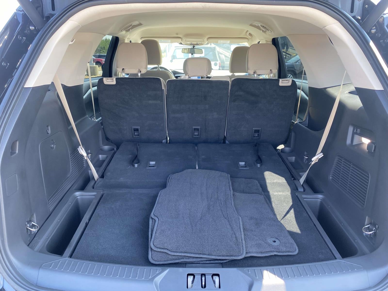 2023 Ford Explorer Base