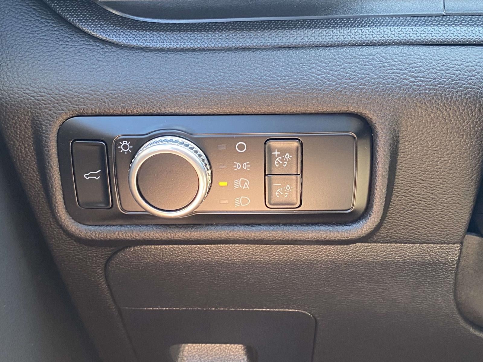 2023 Ford Explorer Base