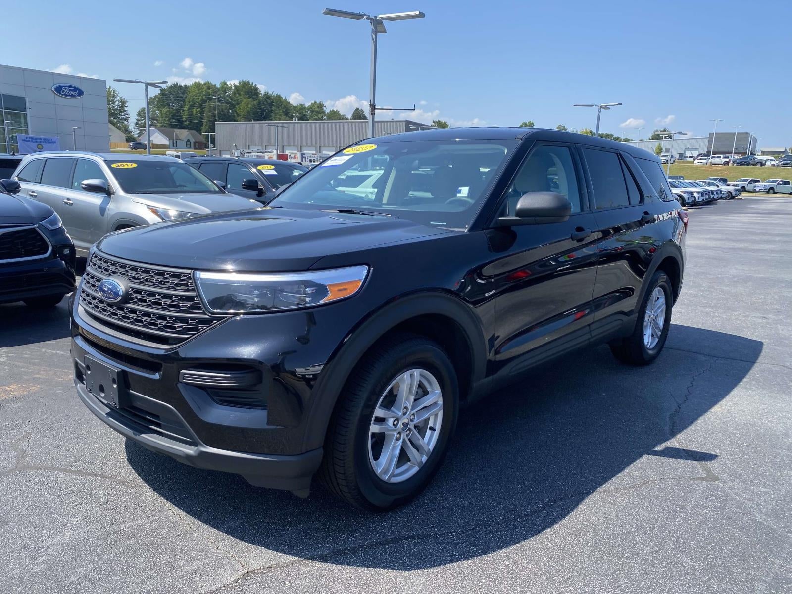 2023 Ford Explorer Base