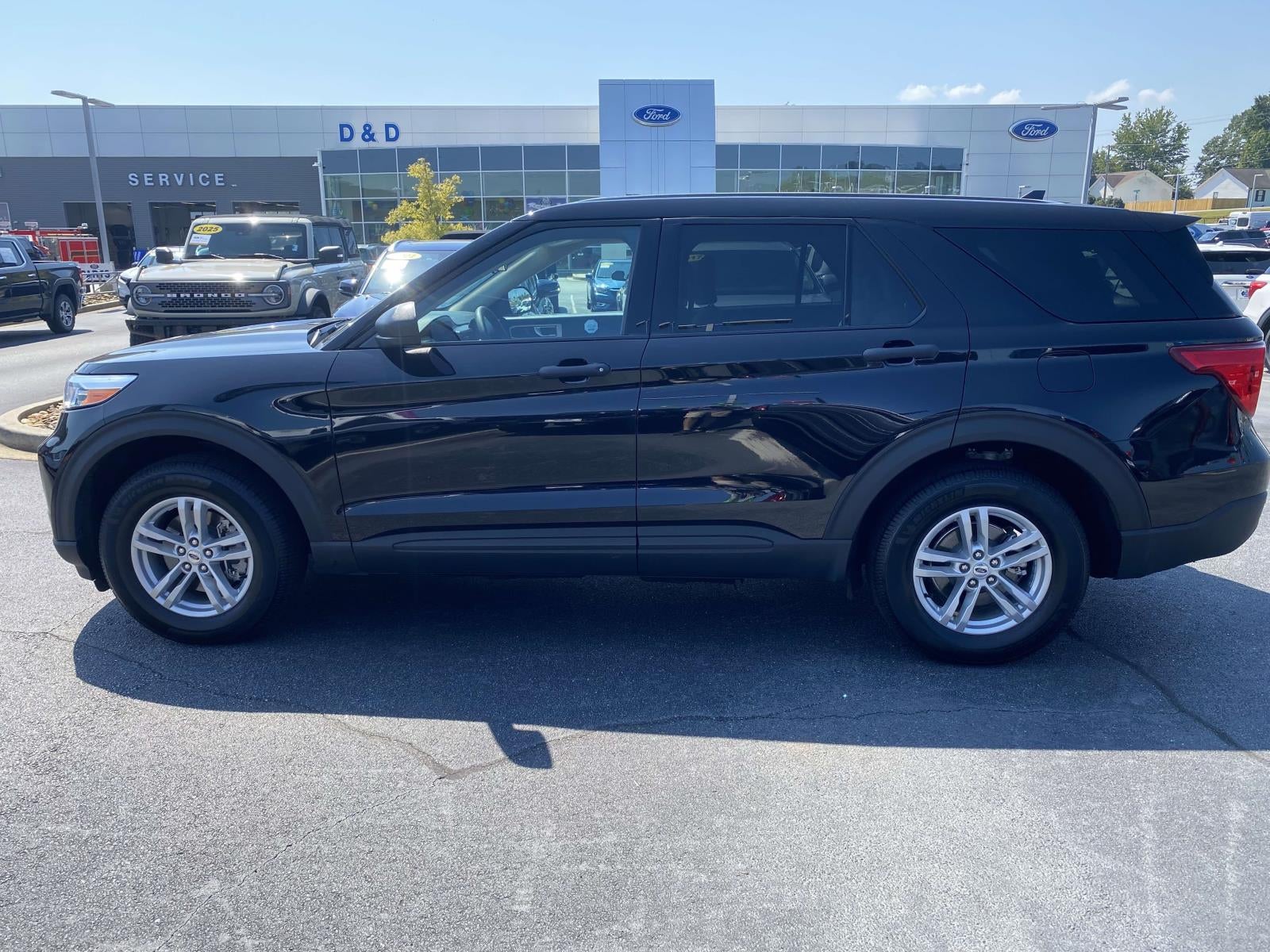 2023 Ford Explorer Base