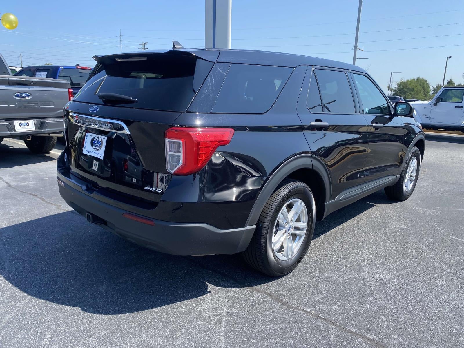 2023 Ford Explorer Base