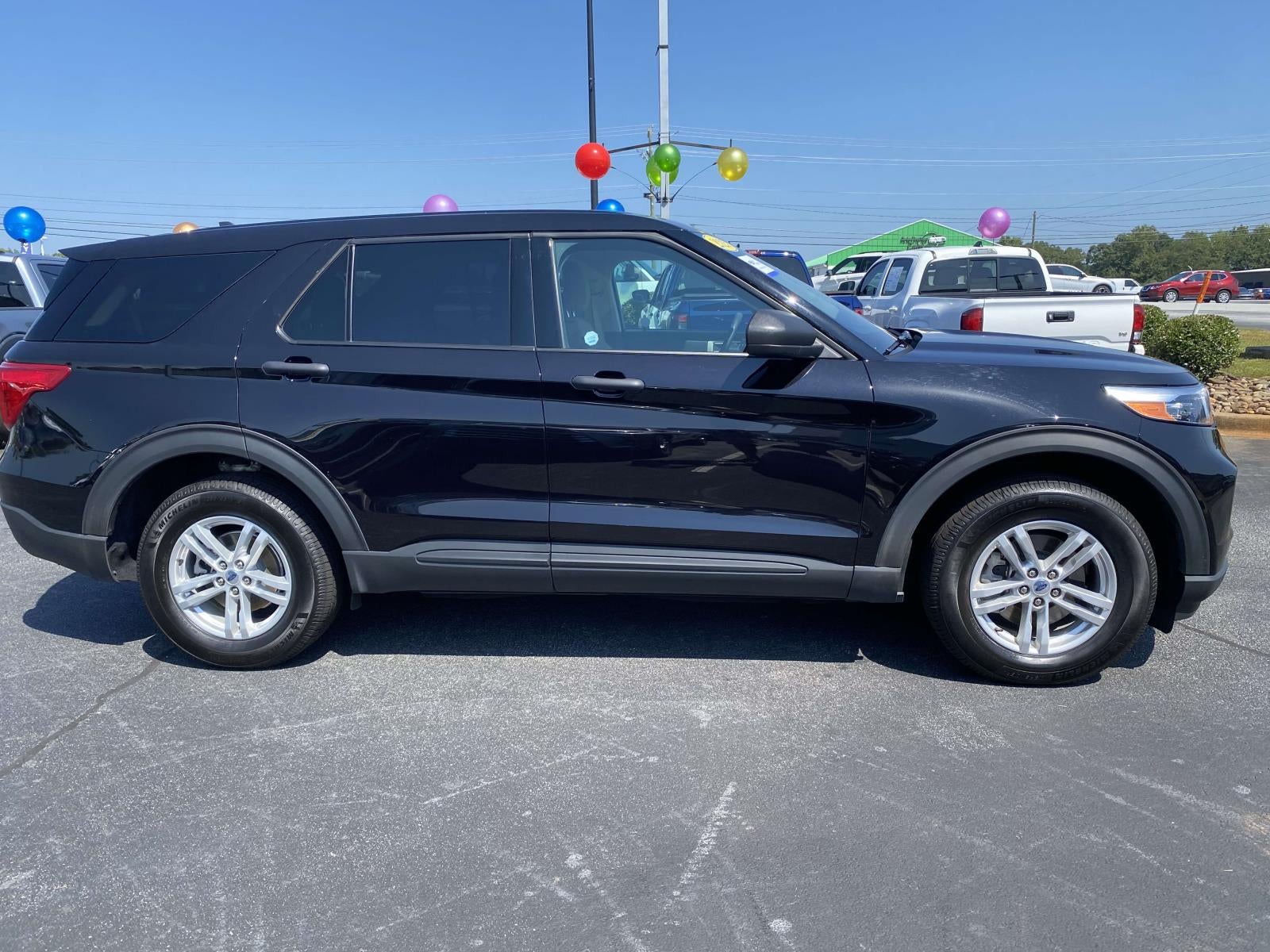 2023 Ford Explorer Base