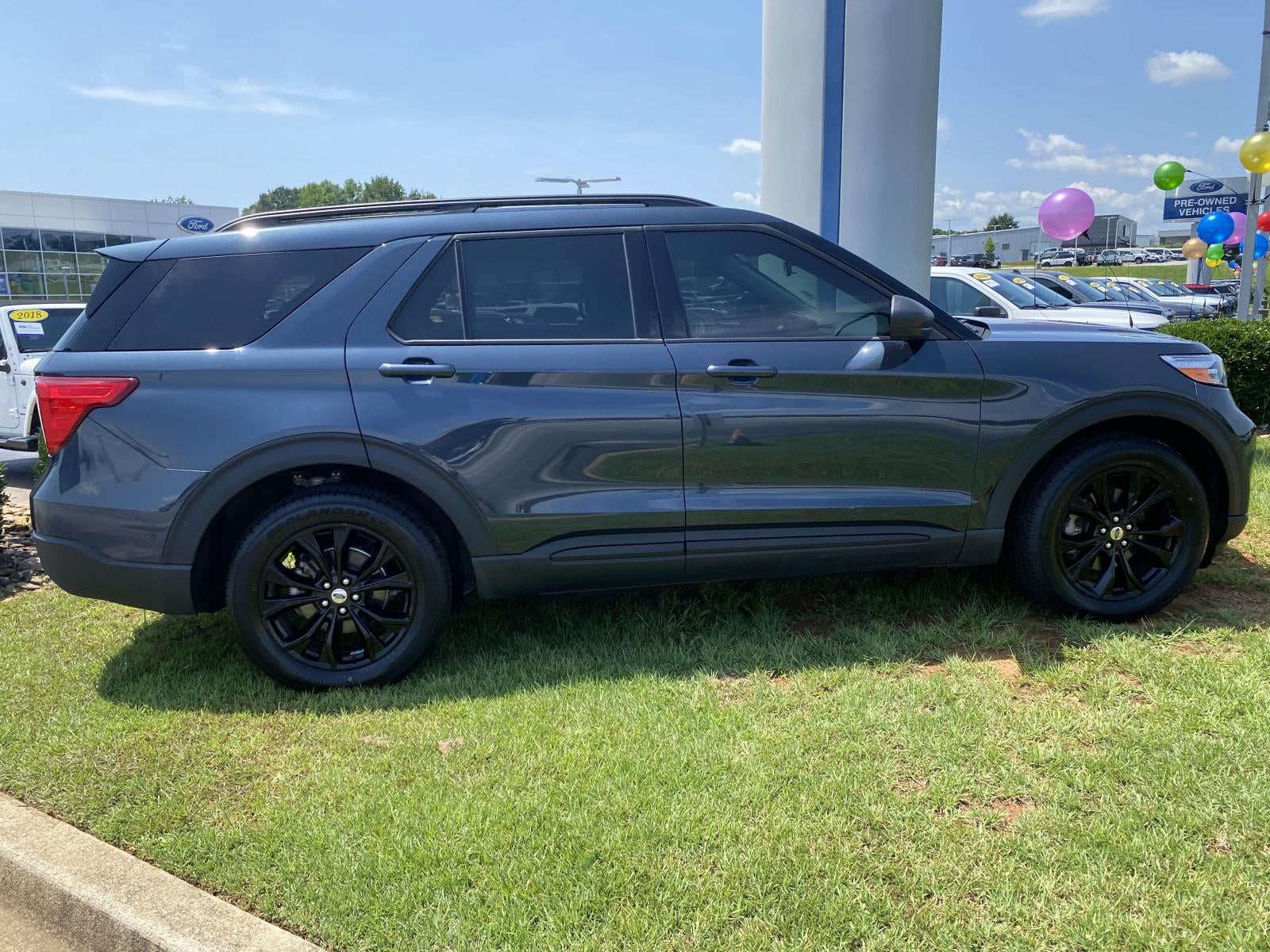 2023 Ford Explorer XLT