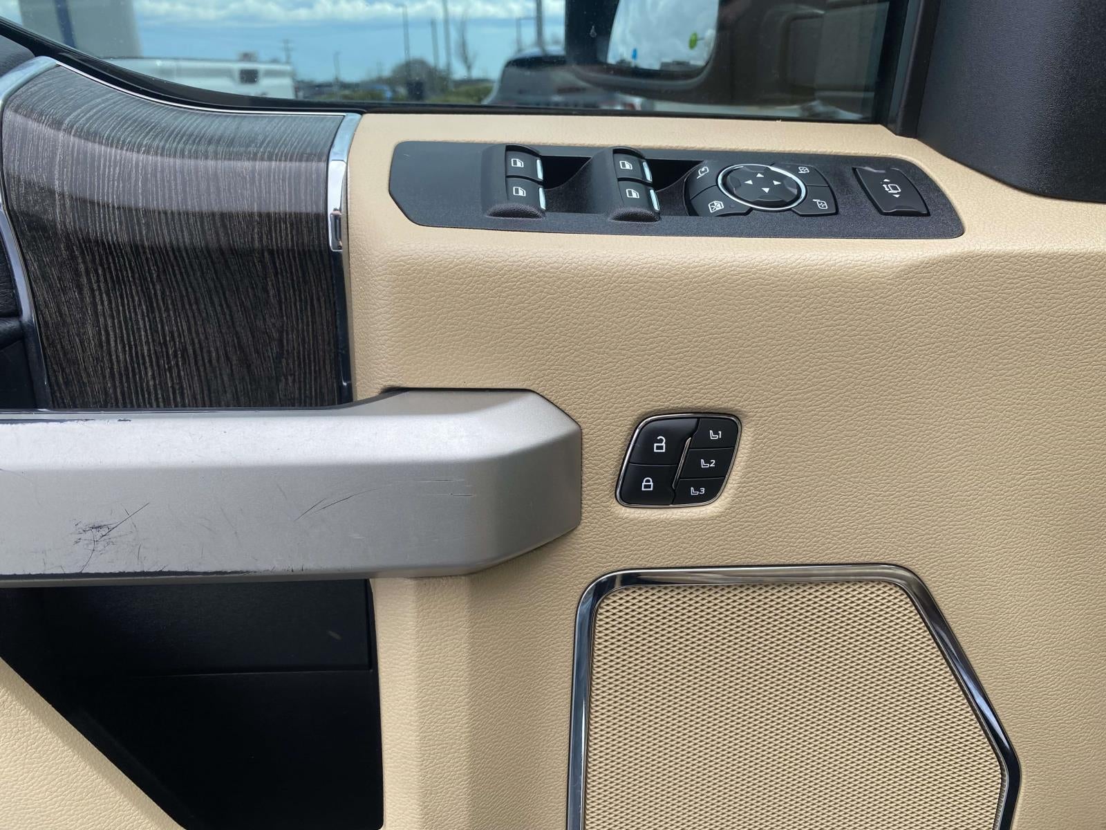 2021 Ford F-250SD Lariat