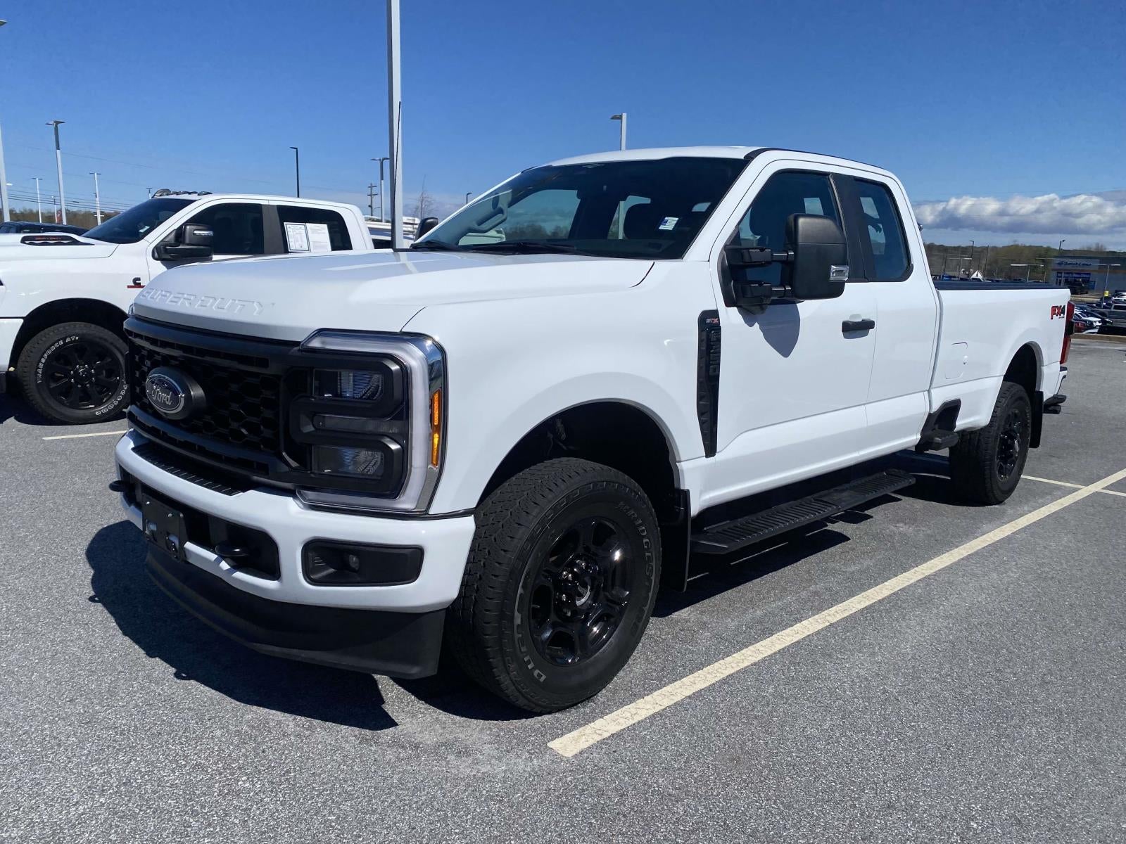 2023 Ford F-350SD XL