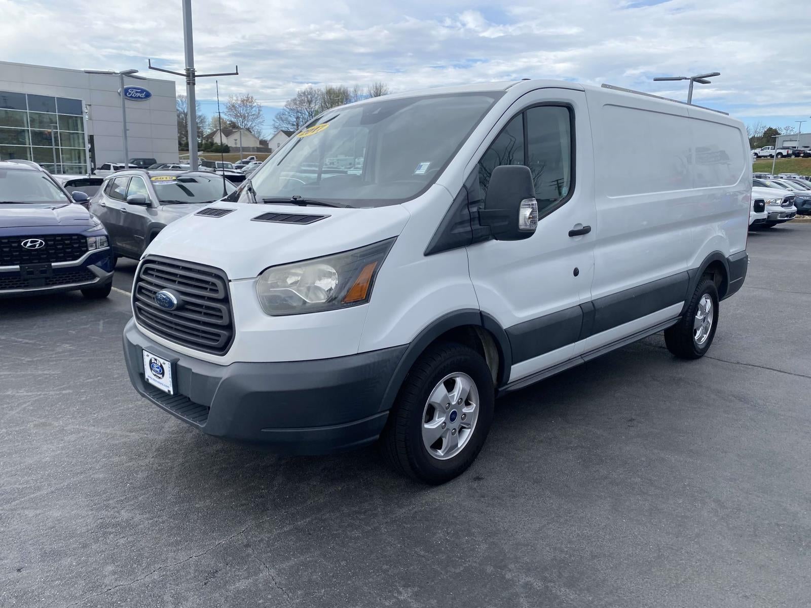 2017 Ford Transit-250 Base