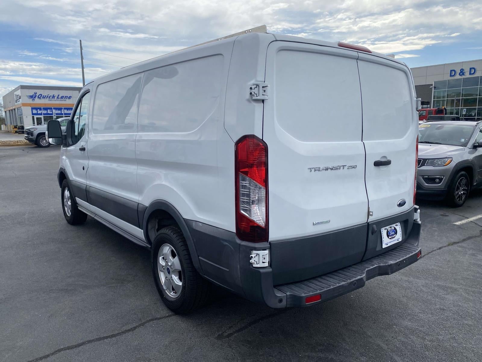 2017 Ford Transit-250 Base