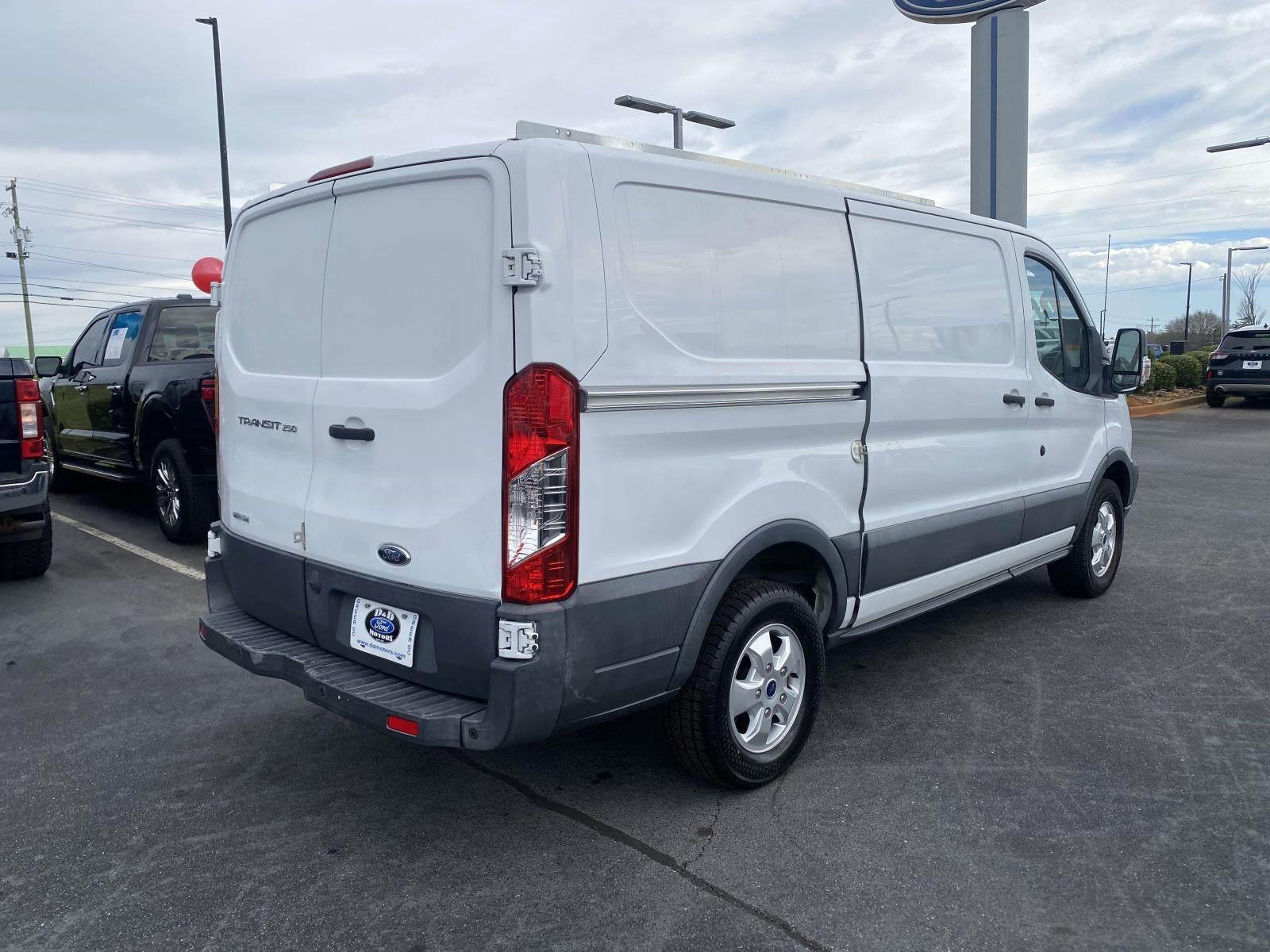 2017 Ford Transit-250 Base