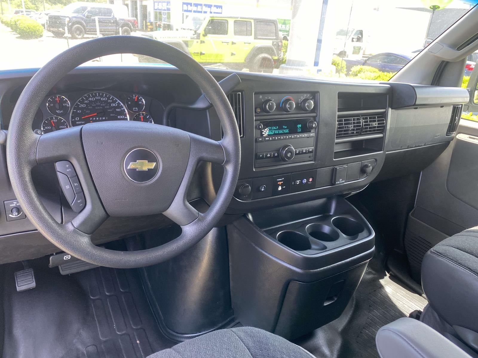 2024 Chevrolet Express 2500 Work Van Cargo