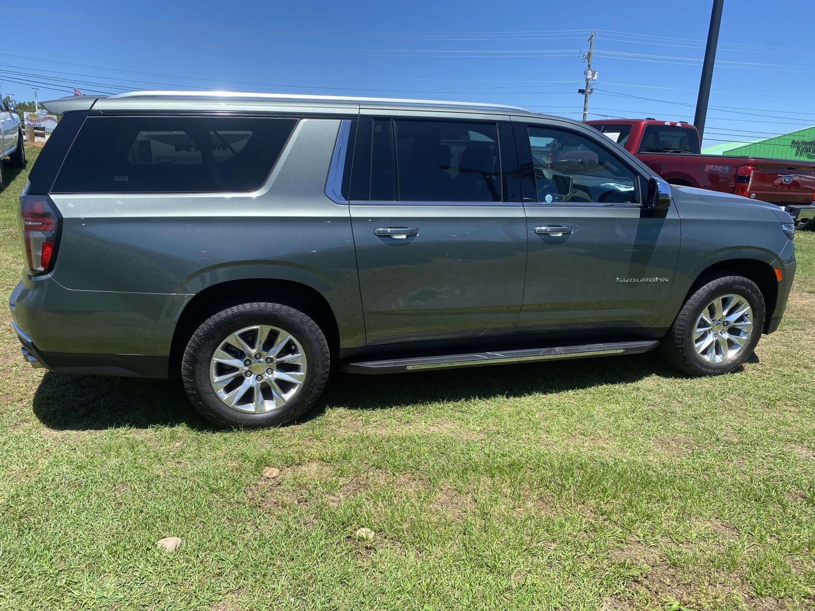 2023 Chevrolet Suburban Premier