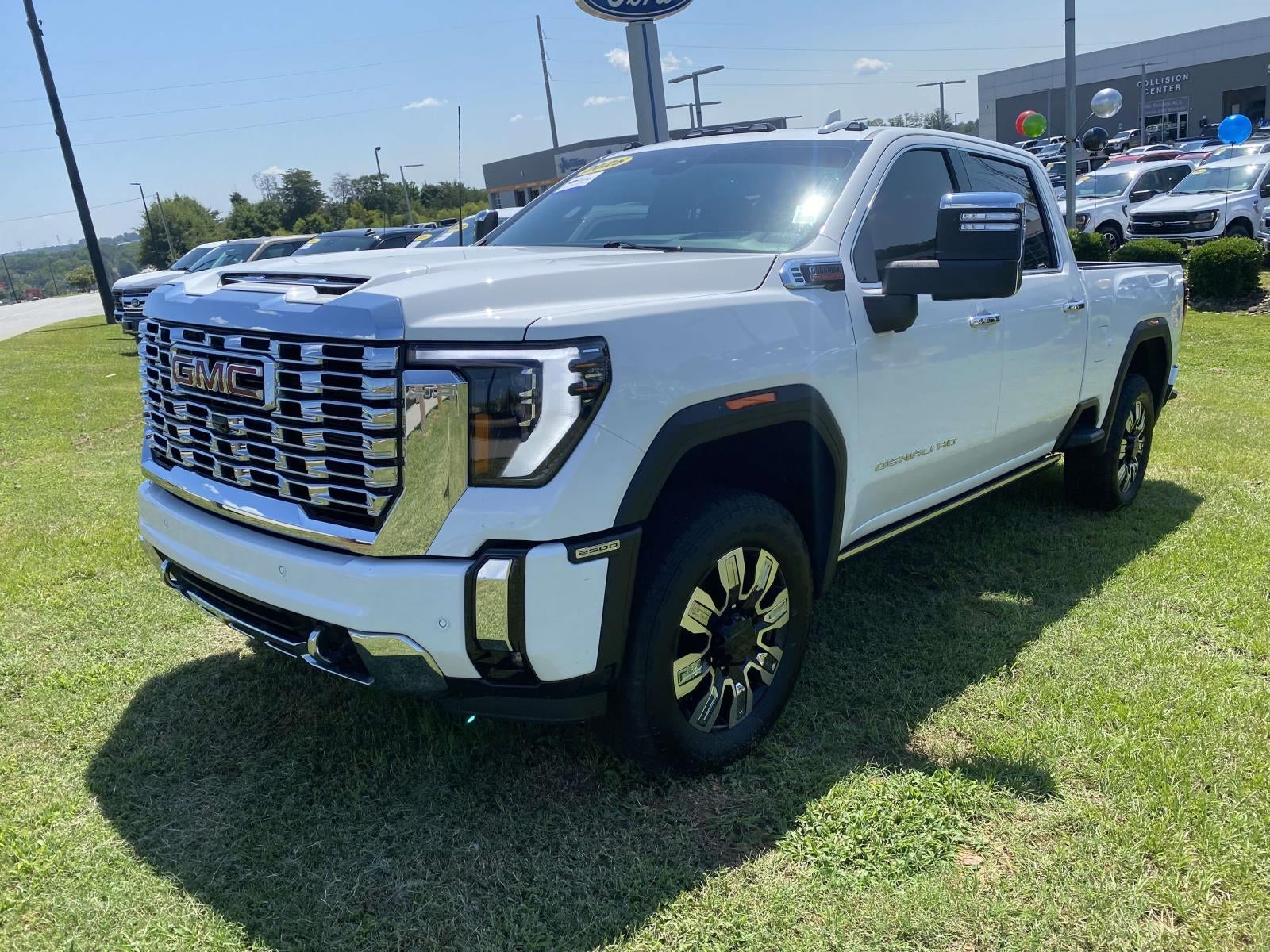 2025 GMC Sierra 2500HD Denali