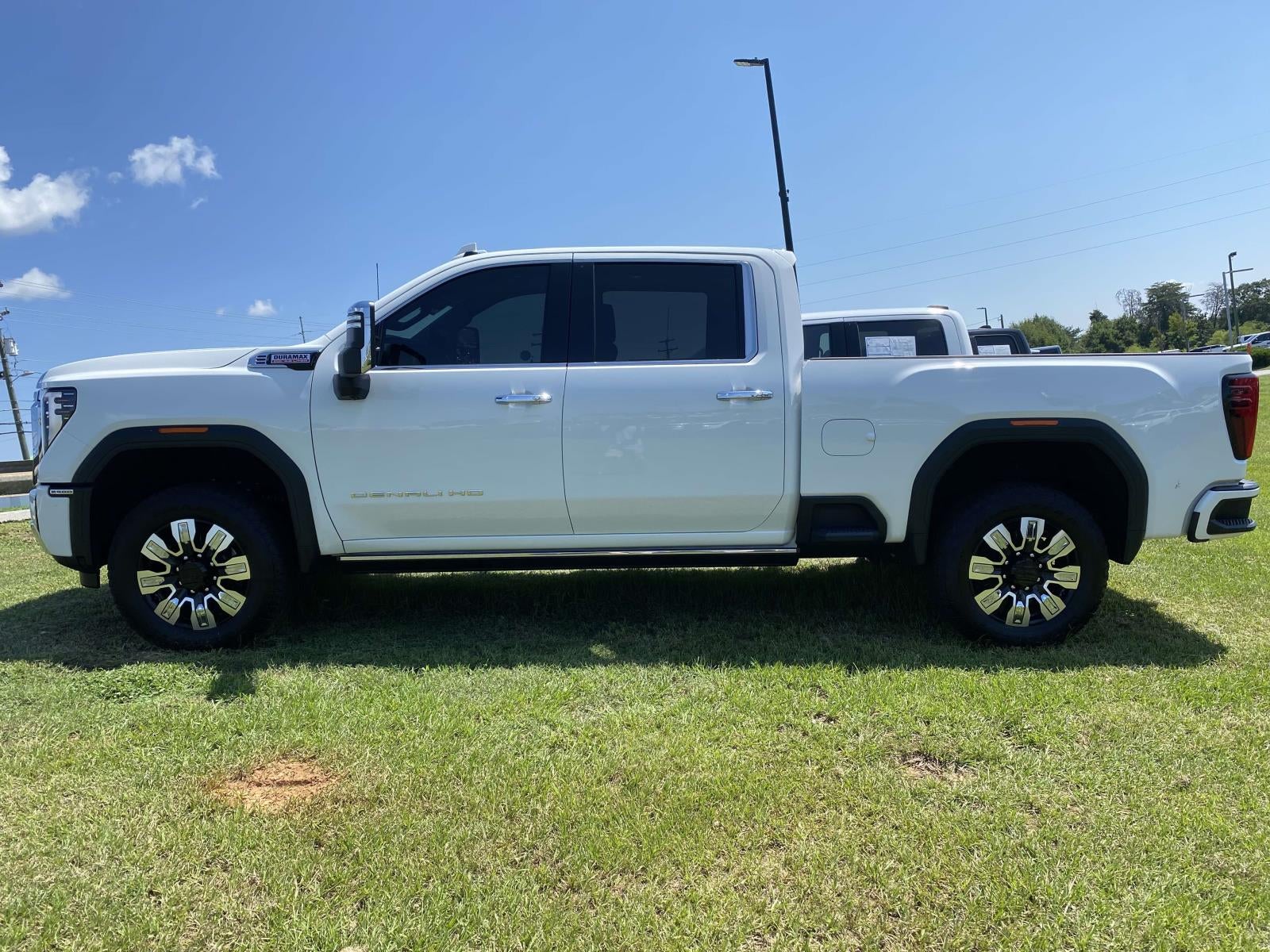 2025 GMC Sierra 2500HD Denali