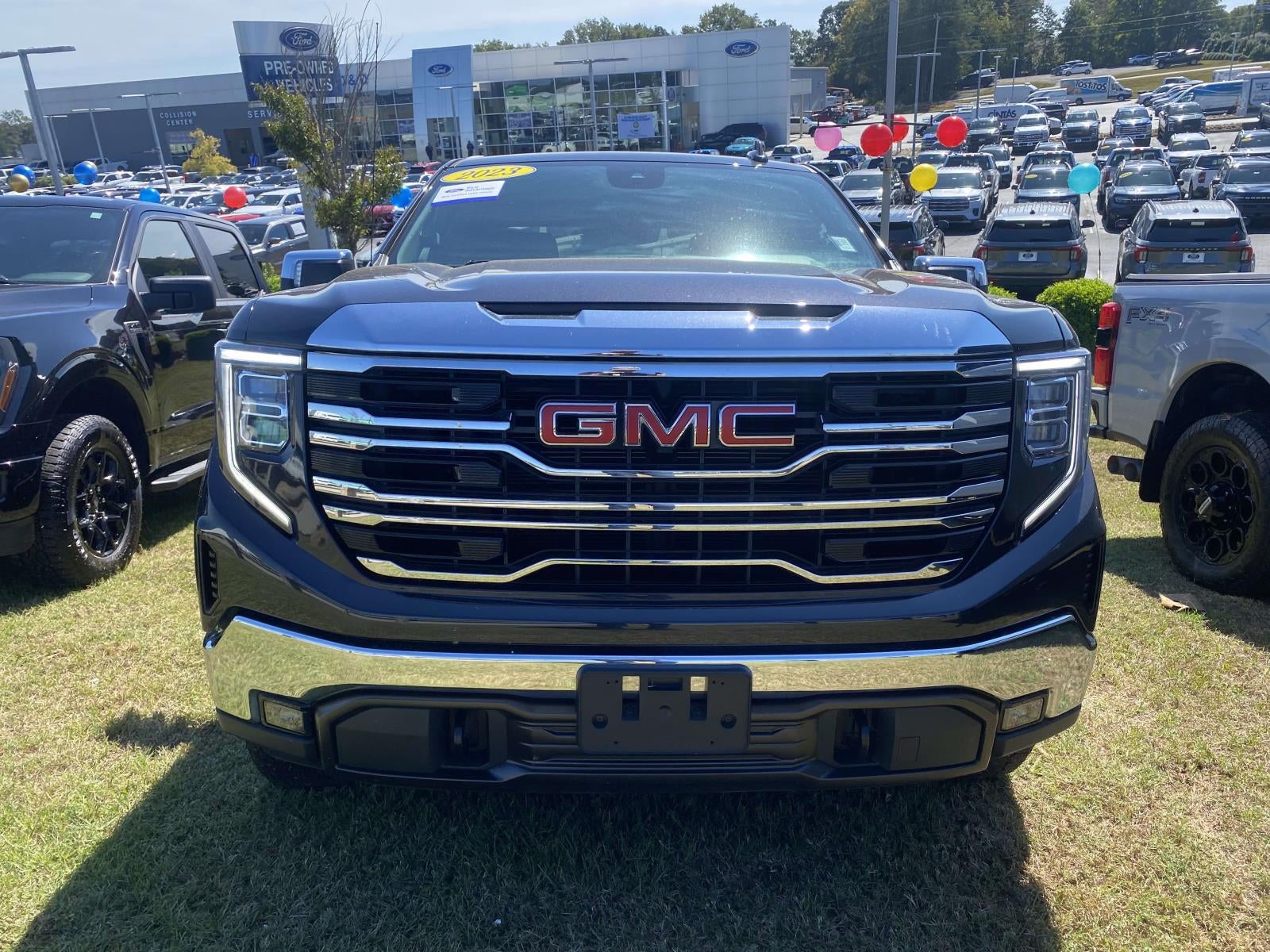 2023 GMC Sierra 1500 SLT