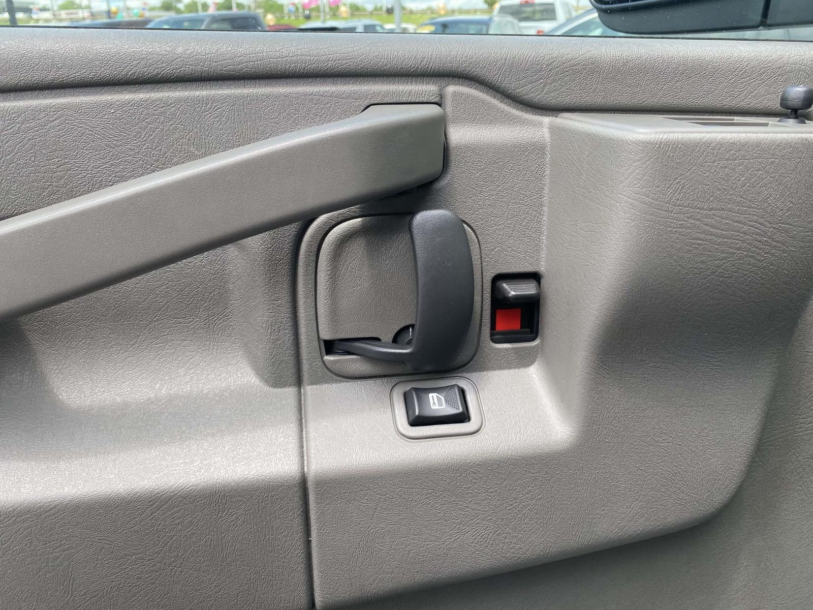2024 GMC Savana 2500 Work Van