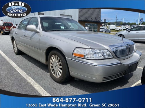 2003 Lincoln Town Car Executive