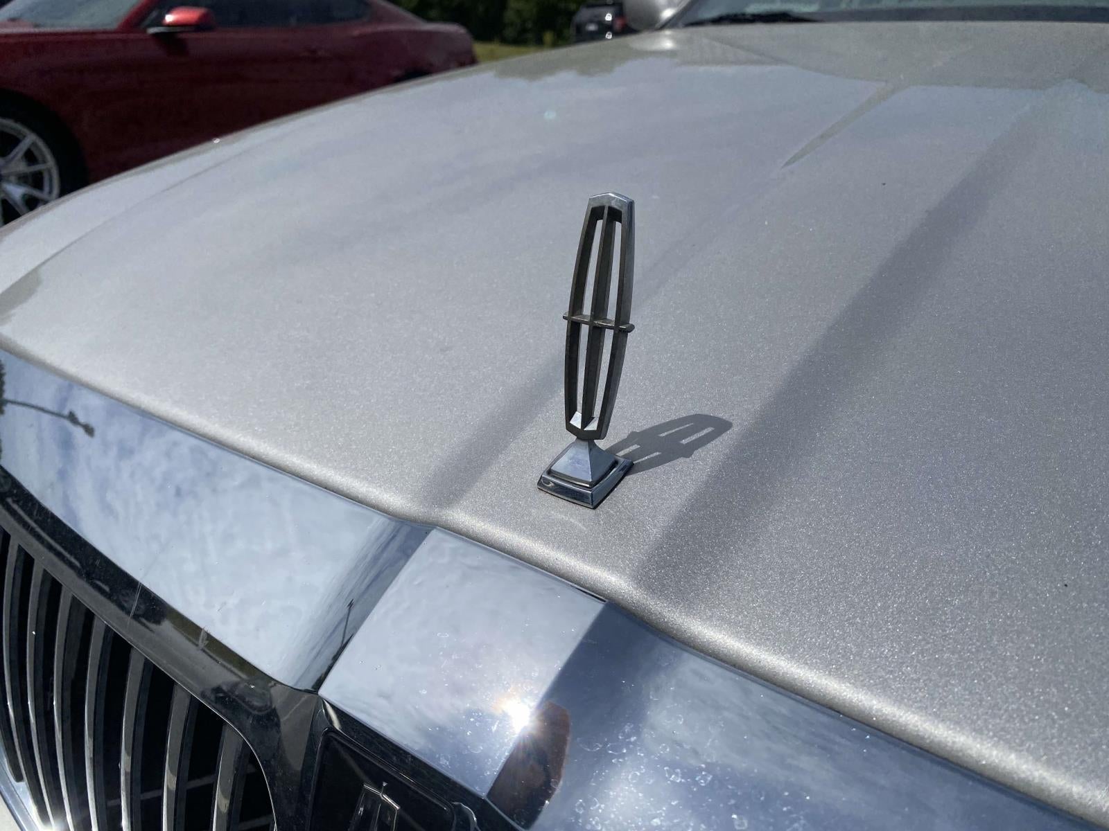 2003 Lincoln Town Car Executive