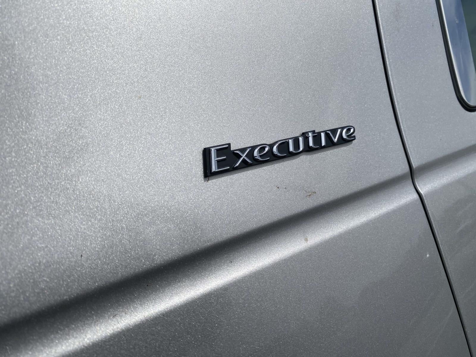 2003 Lincoln Town Car Executive