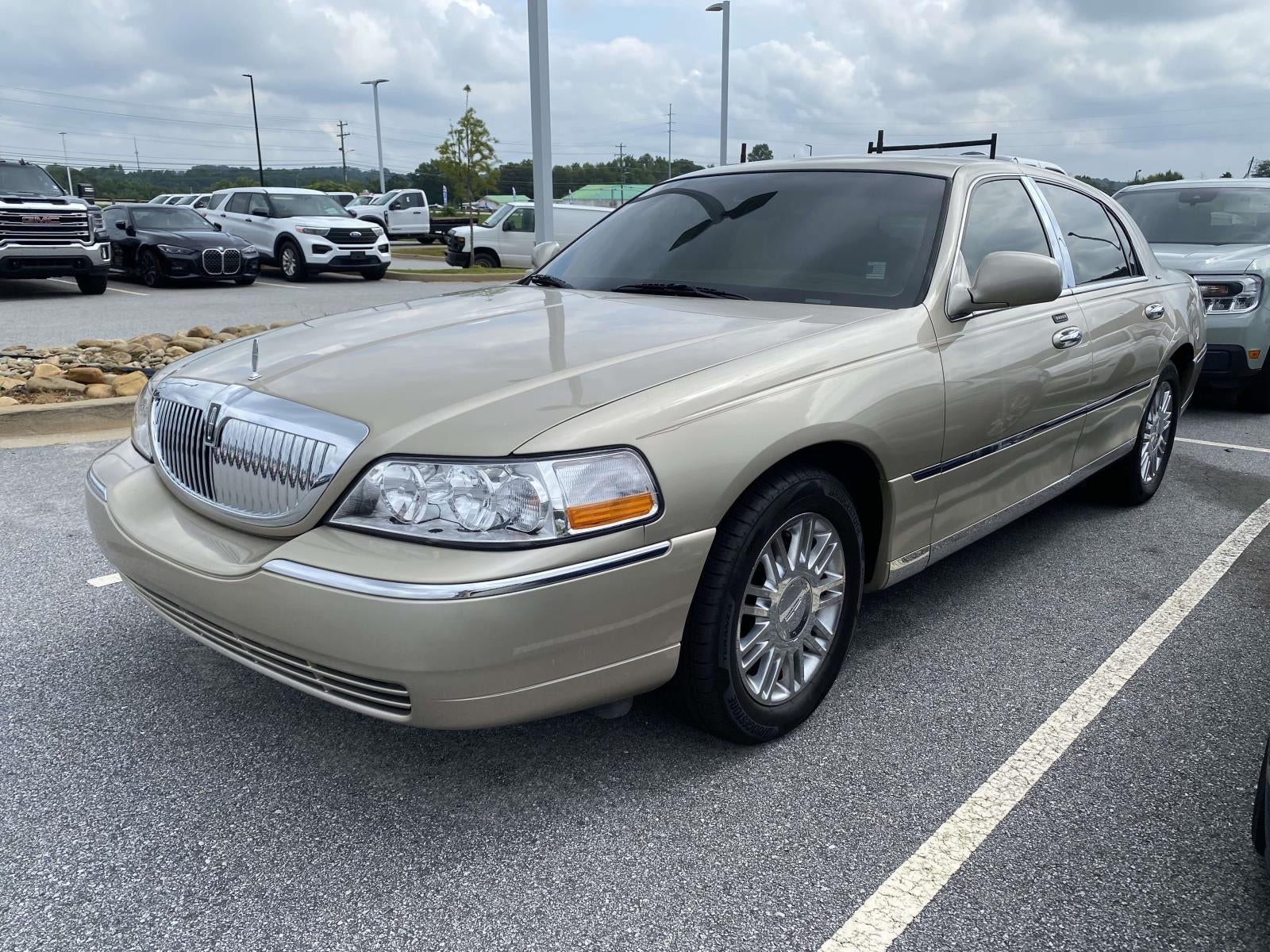 2006 Lincoln Town Car Designer