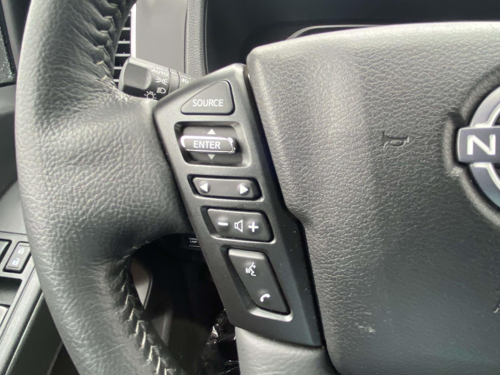 2024 Nissan Frontier SL