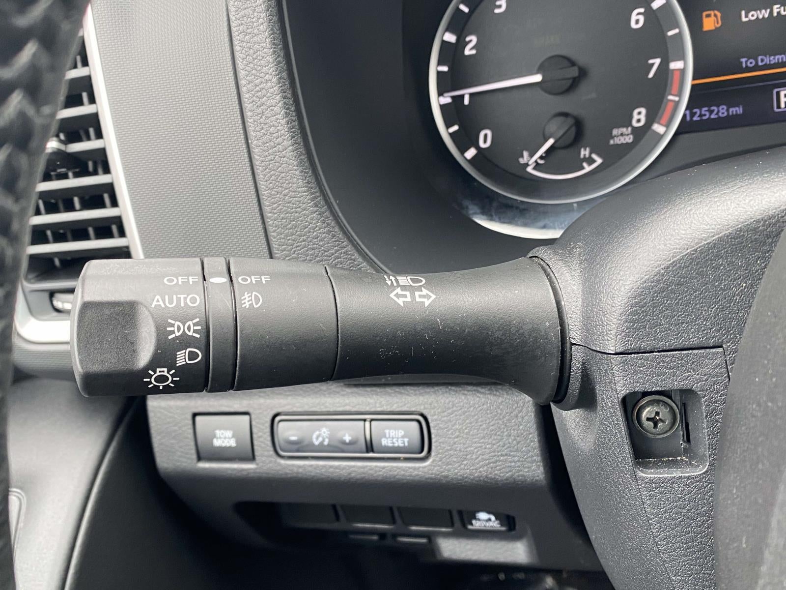 2024 Nissan Frontier SL