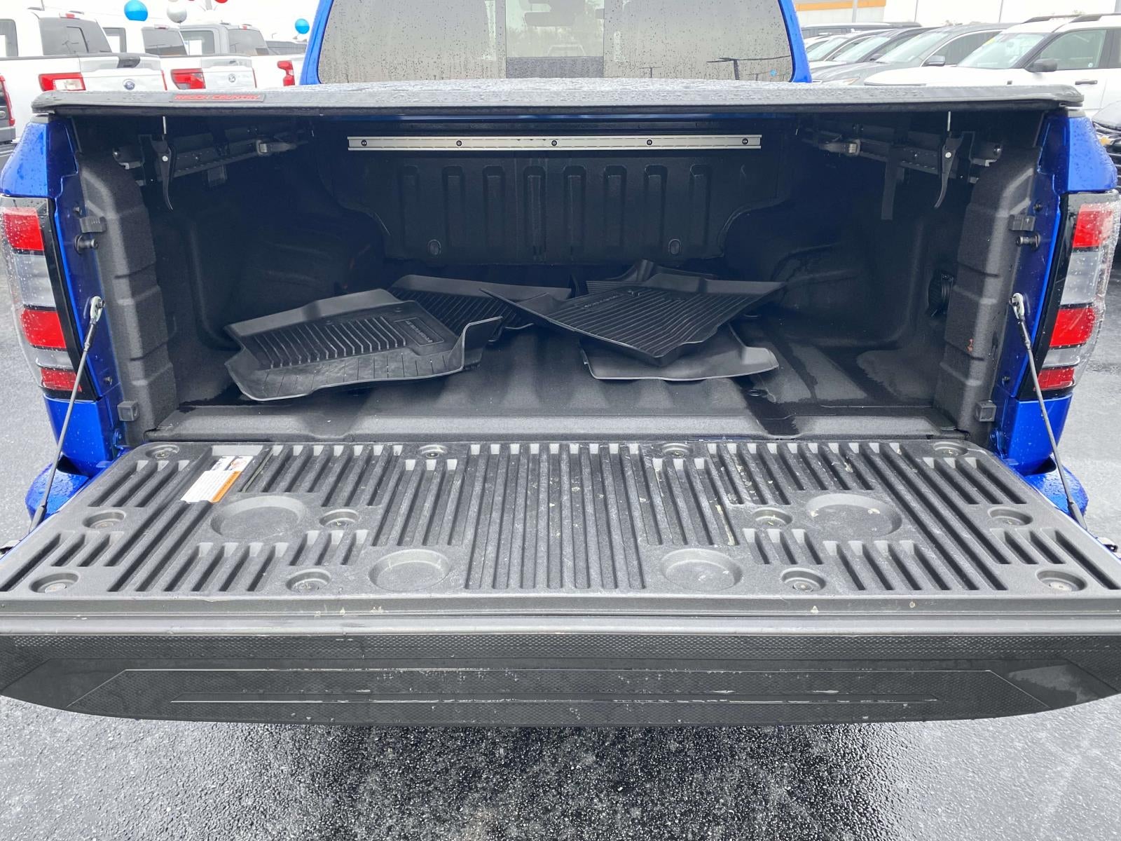 2024 Nissan Frontier SL