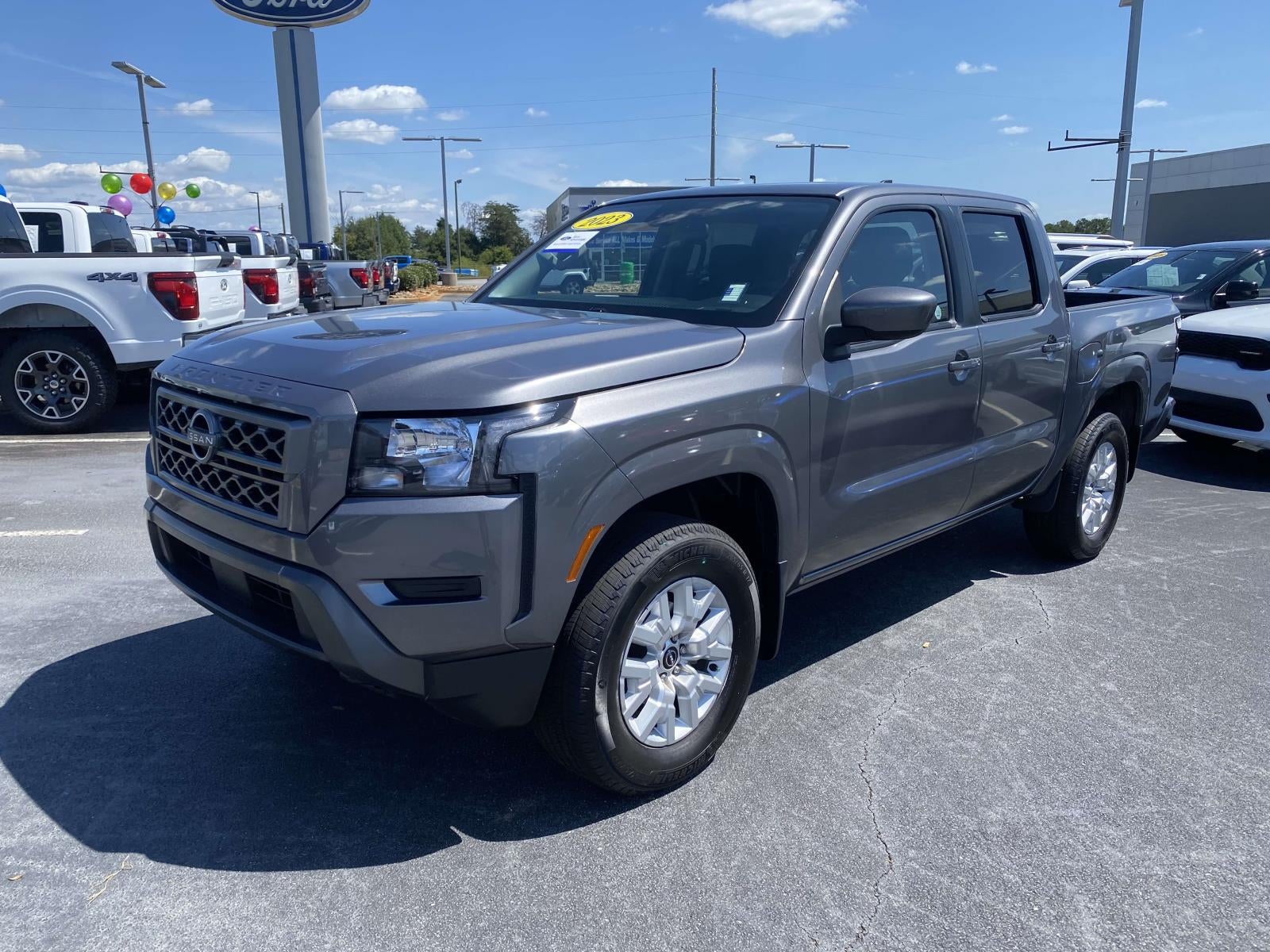 2023 Nissan Frontier SV