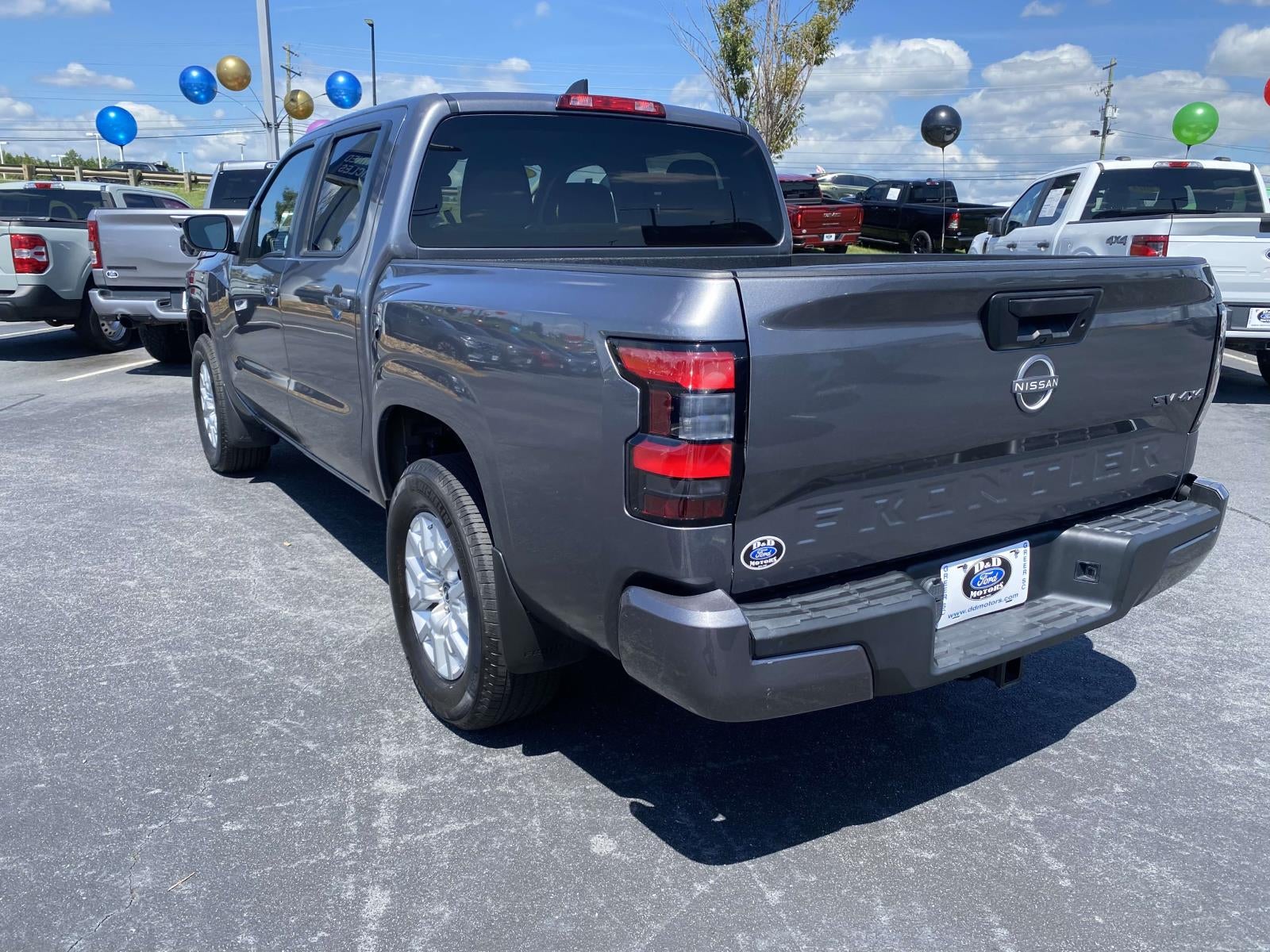 2023 Nissan Frontier SV