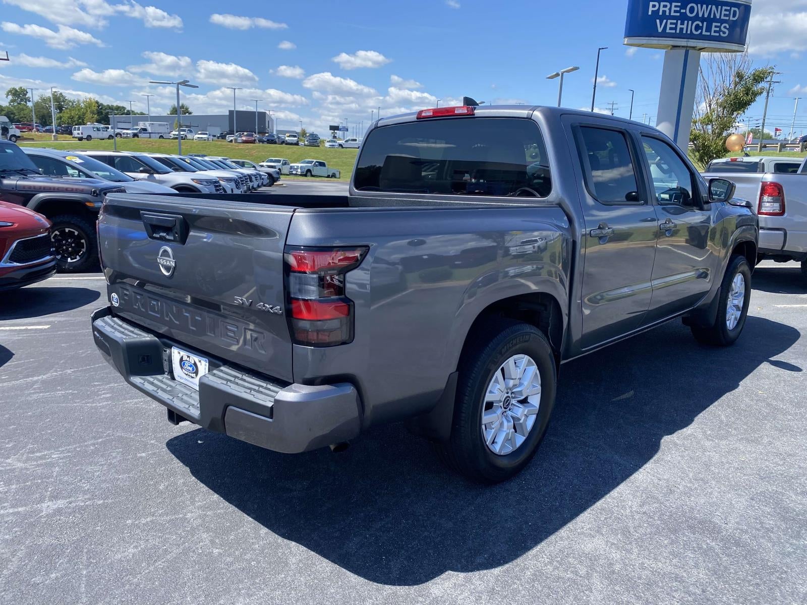 2023 Nissan Frontier SV