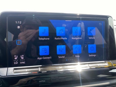 2024 Volkswagen Atlas Cross Sport 2.0T SEL Premium R-Line