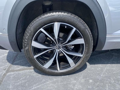 2024 Volkswagen Atlas Cross Sport 2.0T SEL Premium R-Line